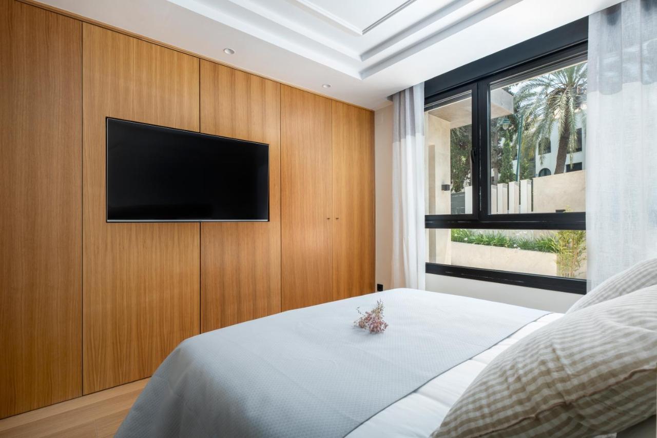 Apartamentos La Zagalilla Málaga Kültér fotó
