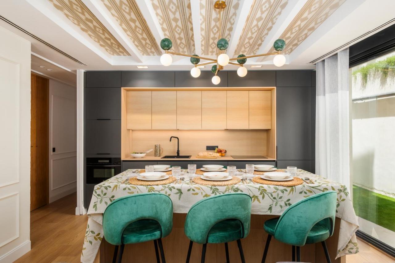 Apartamentos La Zagalilla Málaga Kültér fotó