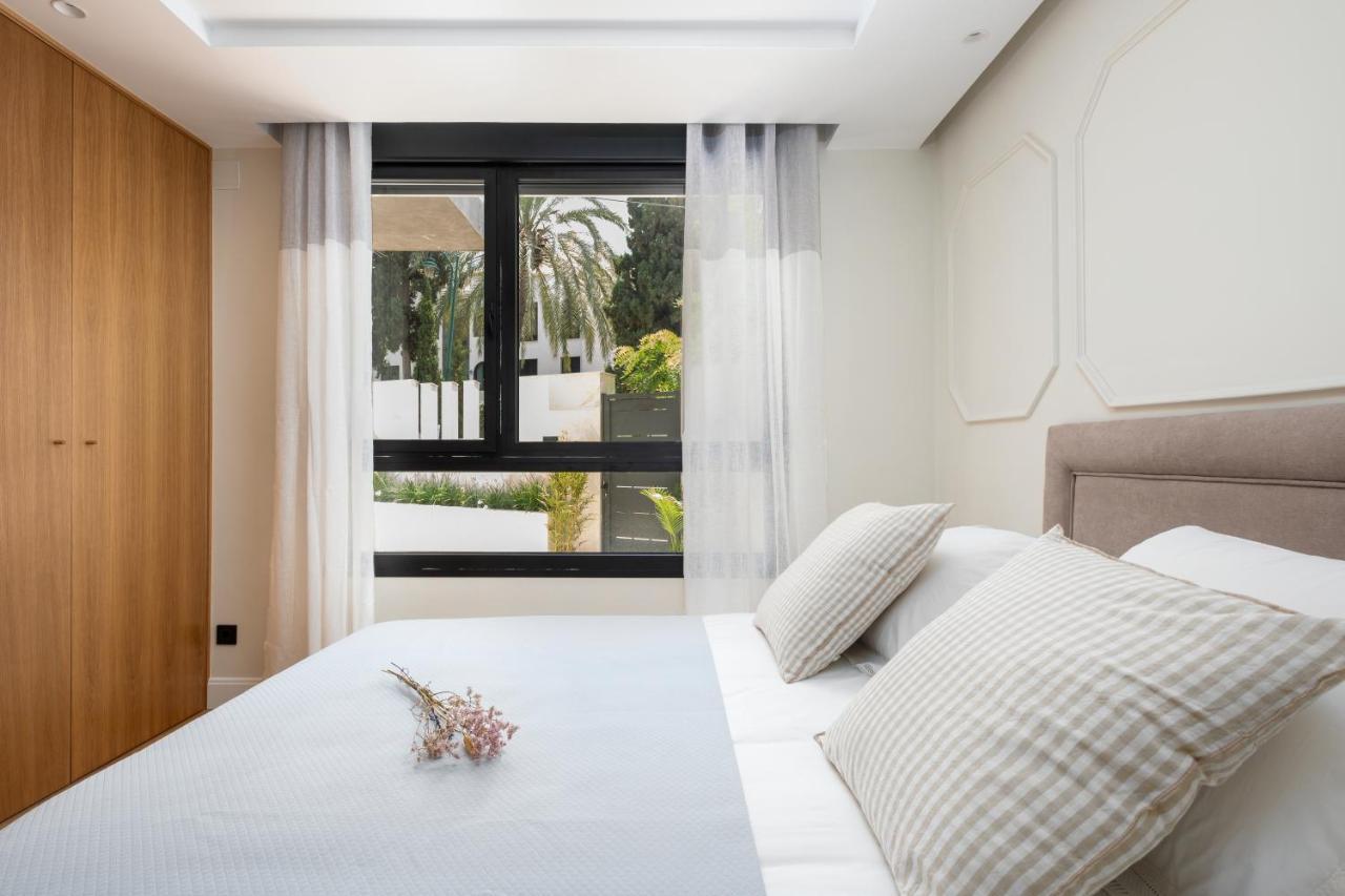 Apartamentos La Zagalilla Málaga Kültér fotó